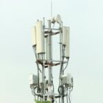 What are 5 negative effects of technology in communication