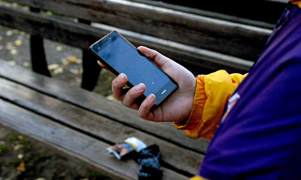 What is mobile phone technology