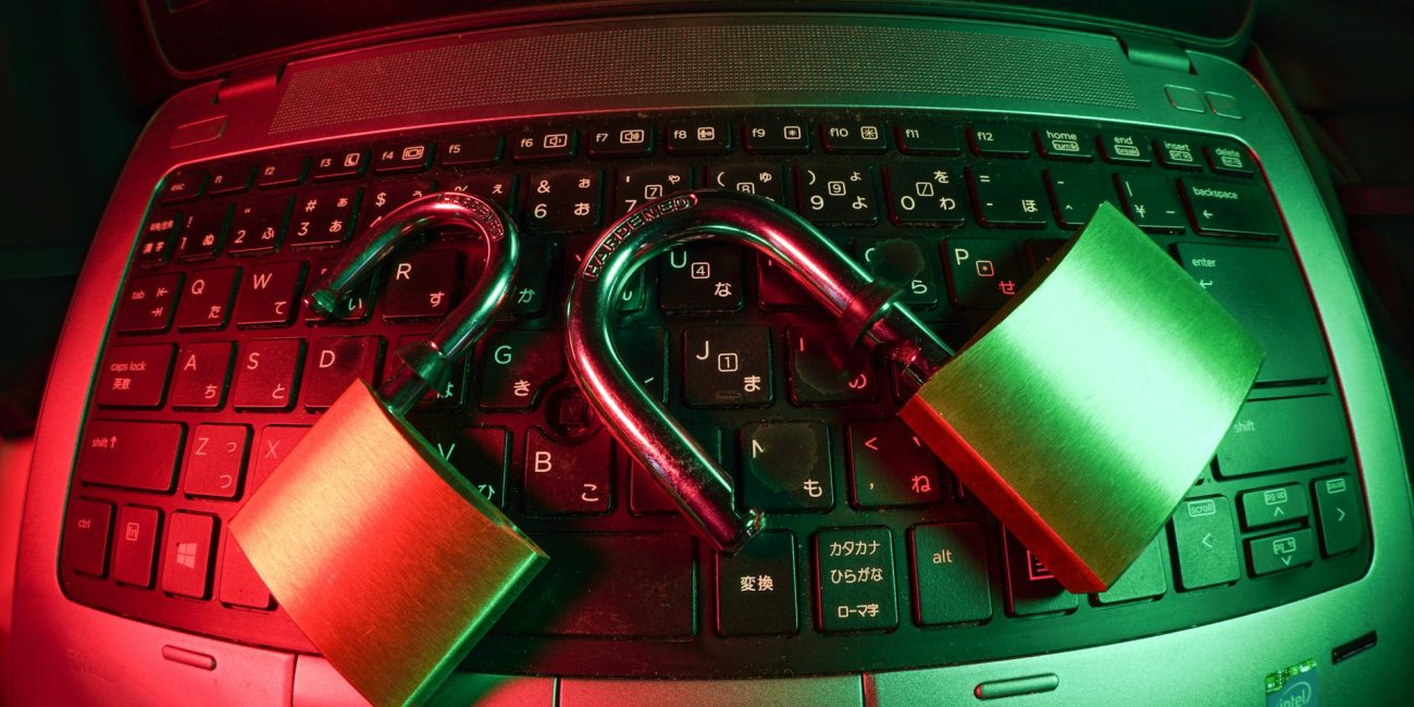 How do I report internet fraud in the UK