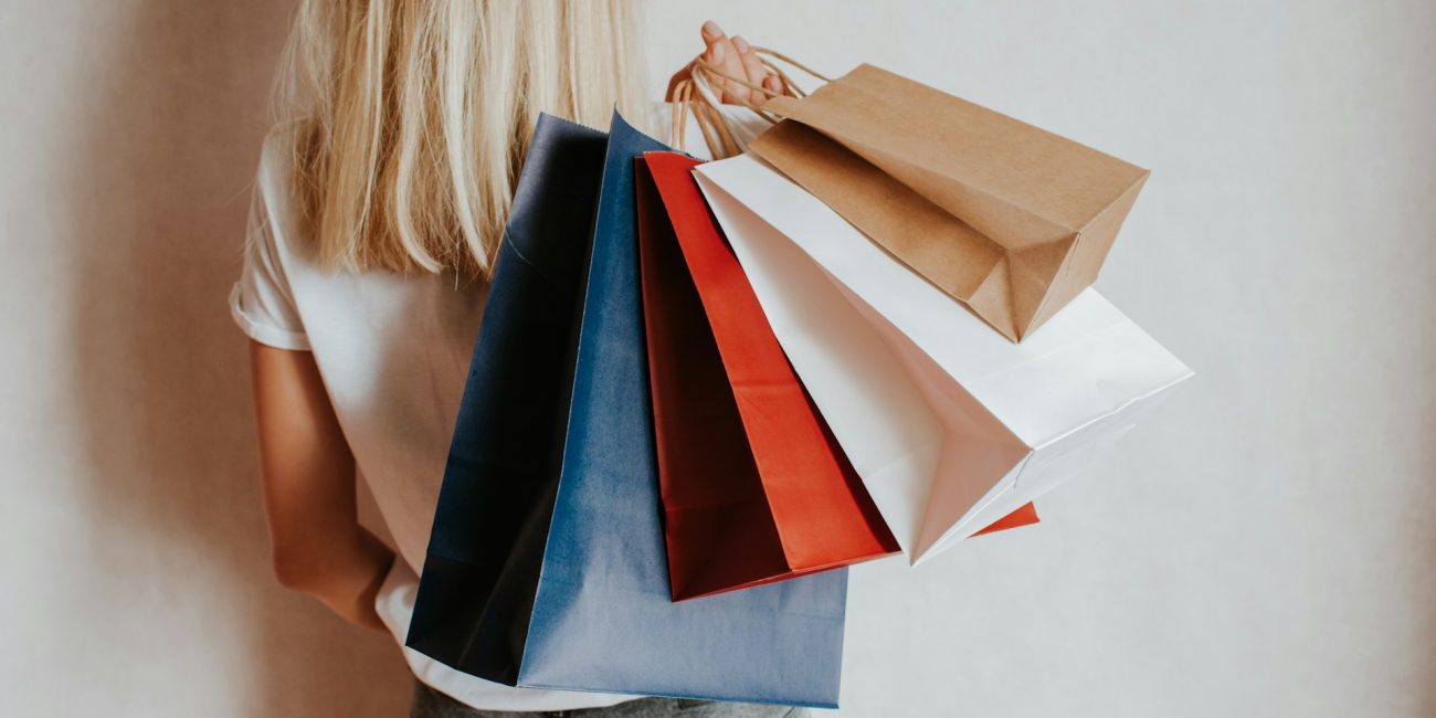 What is a shopping scam
