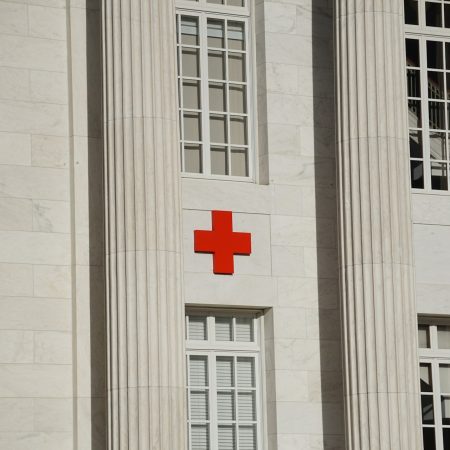 What is a red flag for health care fraud
